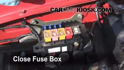 Blown Fuse Check 1999-2004 Chevrolet Tracker - 2000 ... 2002 geo tracker fuse box 